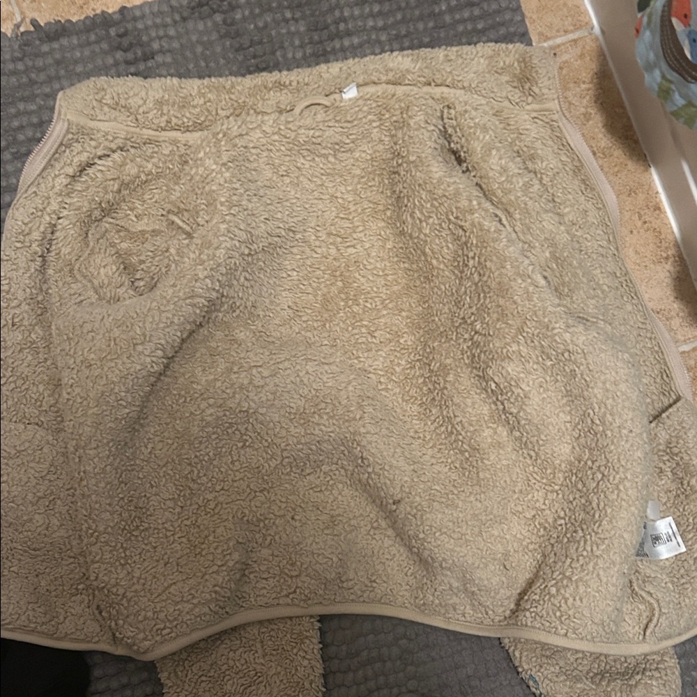 Uniqlo Beige Sherpa Jacket